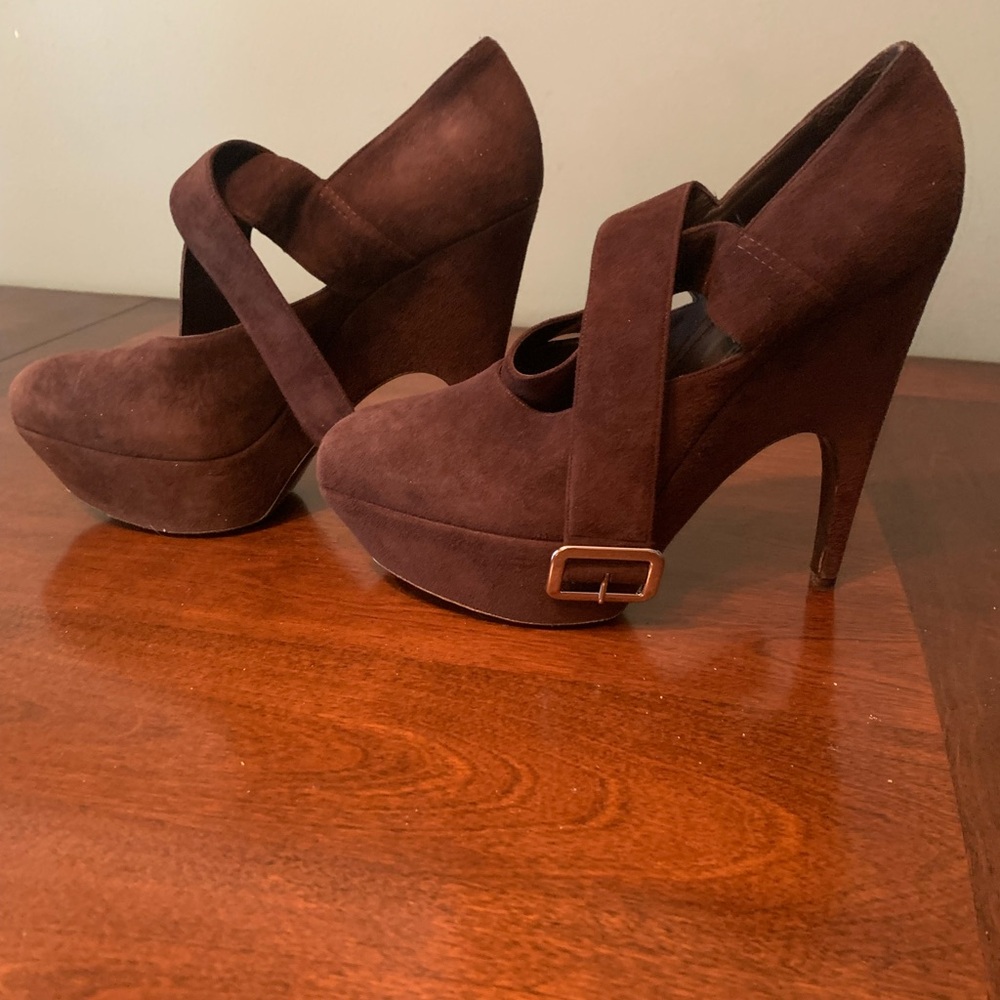YSL PLATFORM PUMPS.    BROWN SUEDE. Size 9